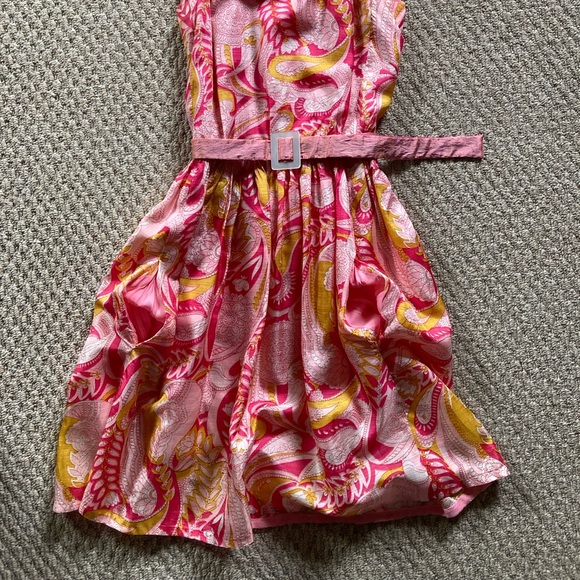 Vintage 1960s Dress with Pockets! - Picture 3 of 13